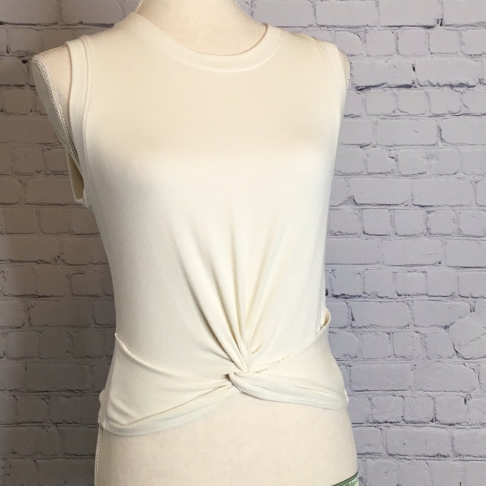 LAMade Kai La Crema Knot crop Top